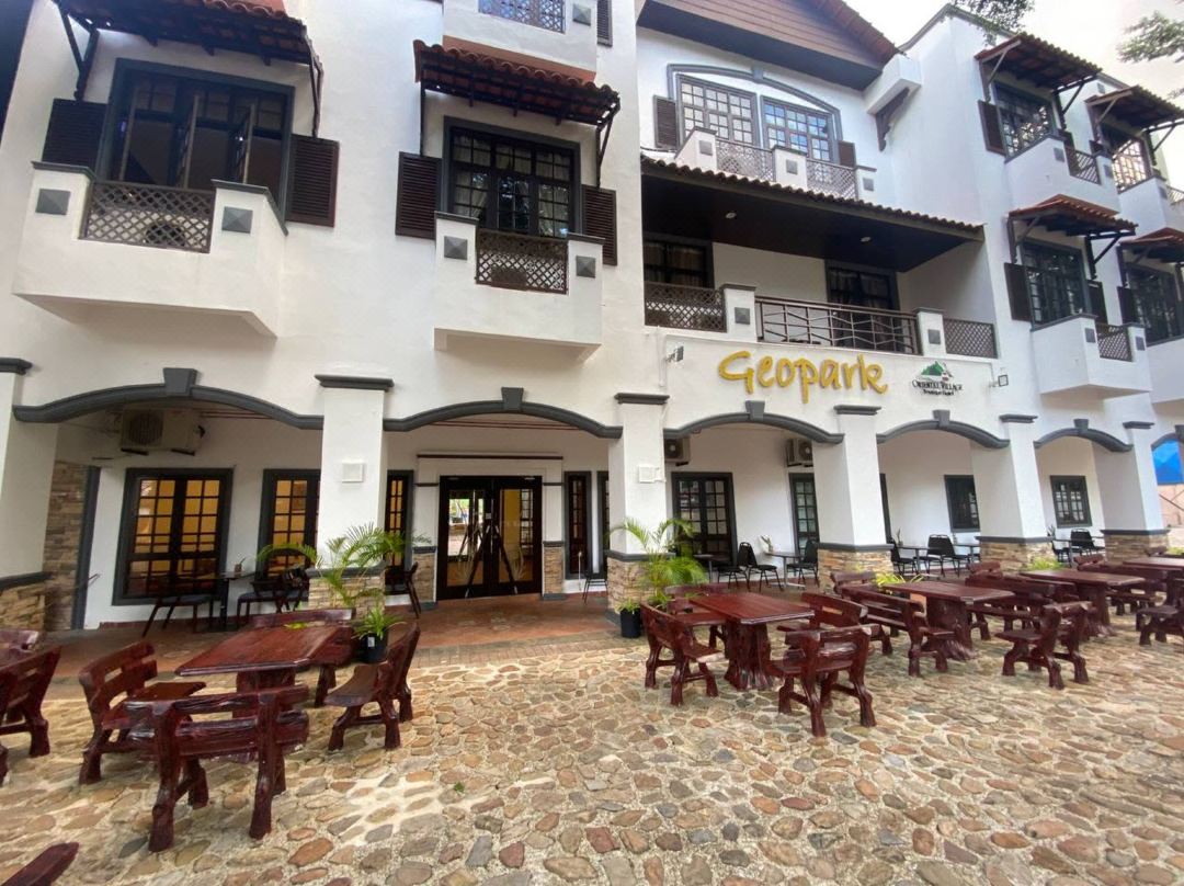 Capital O 91179 Geopark Oriental Village Boutique Hotel