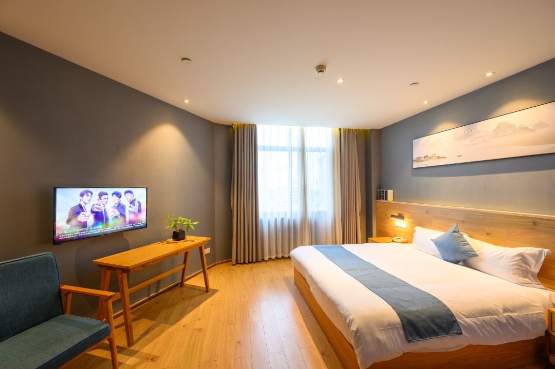 Yizhuu Hotel (Ningbo Railway Station Liyuan South Road Subway Station)