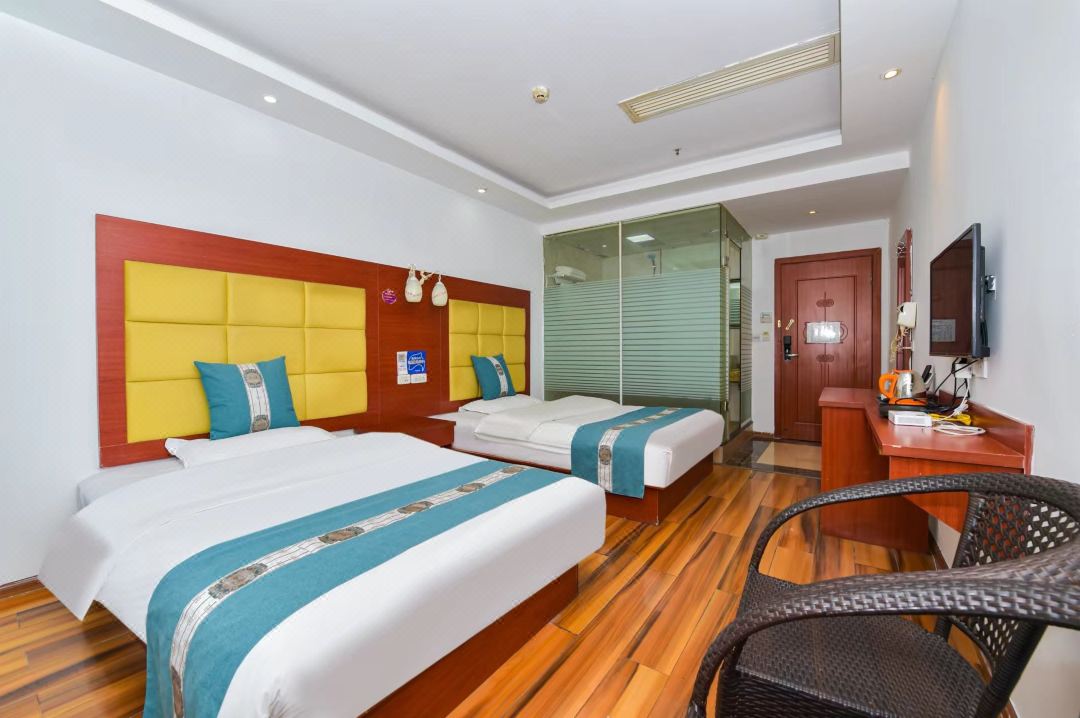 Guiyang southwest boutique hotel (railway station shop)