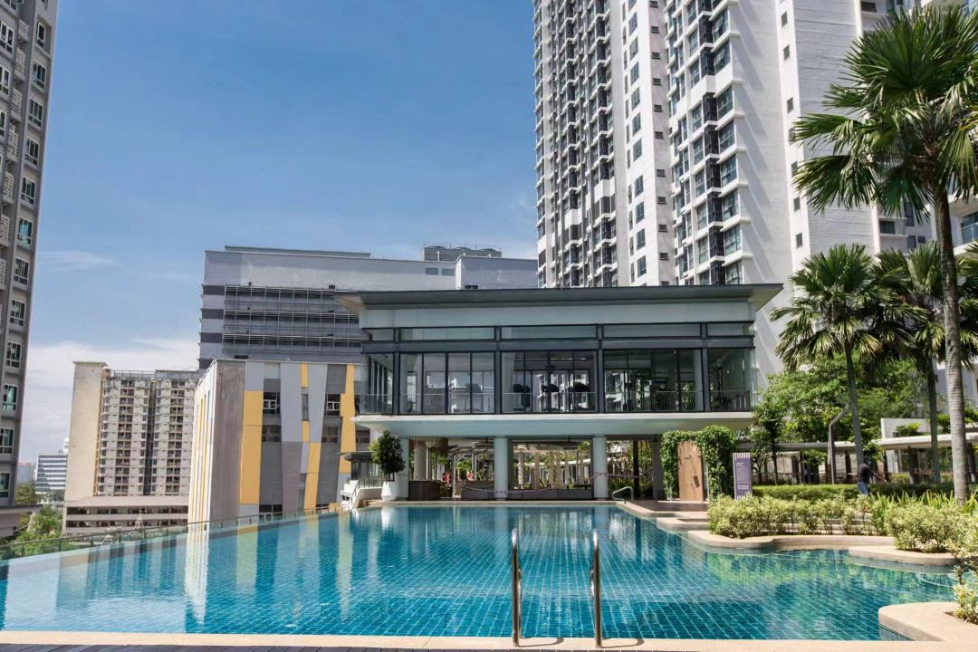 我行我宿·Sunway Velocity雙威偉樂城（地鐵站）中英文服務