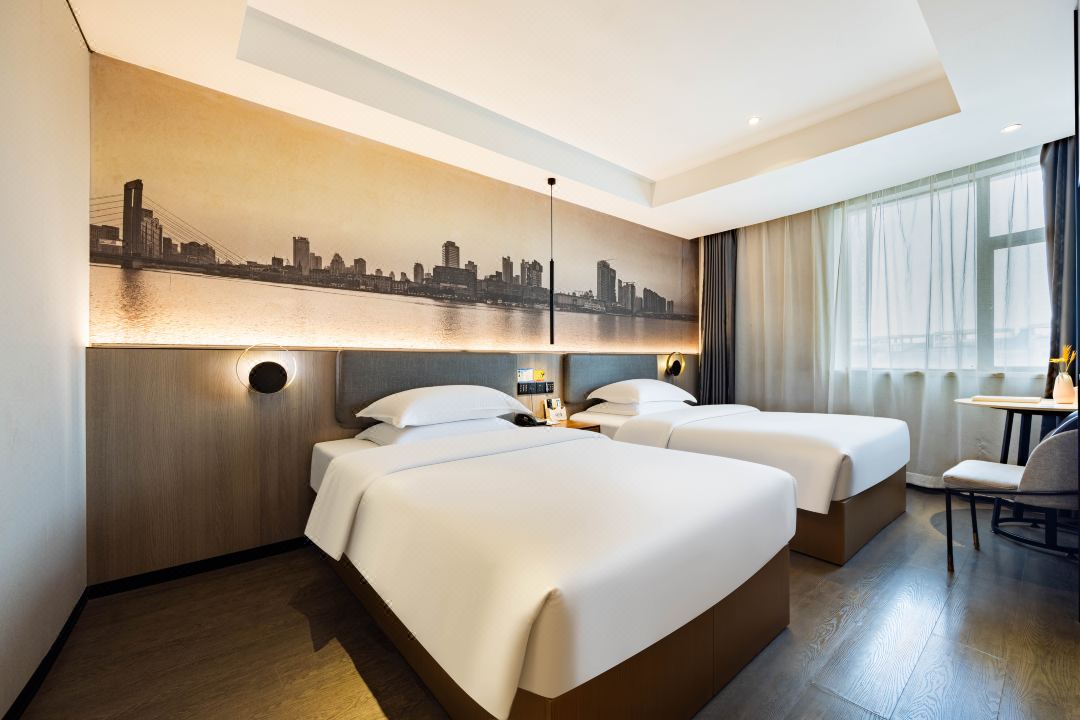 Qing Teng Yi Su Hotel (Ningbo Beilun Ning Vocational College Store)