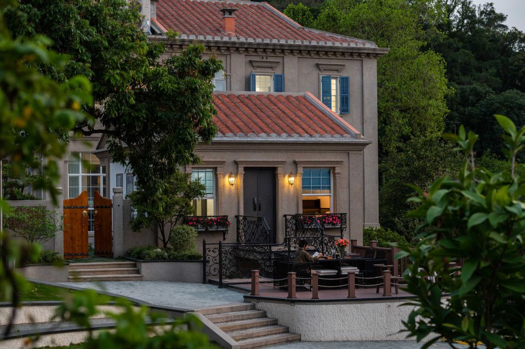 XIANDENGHUA HOTEL