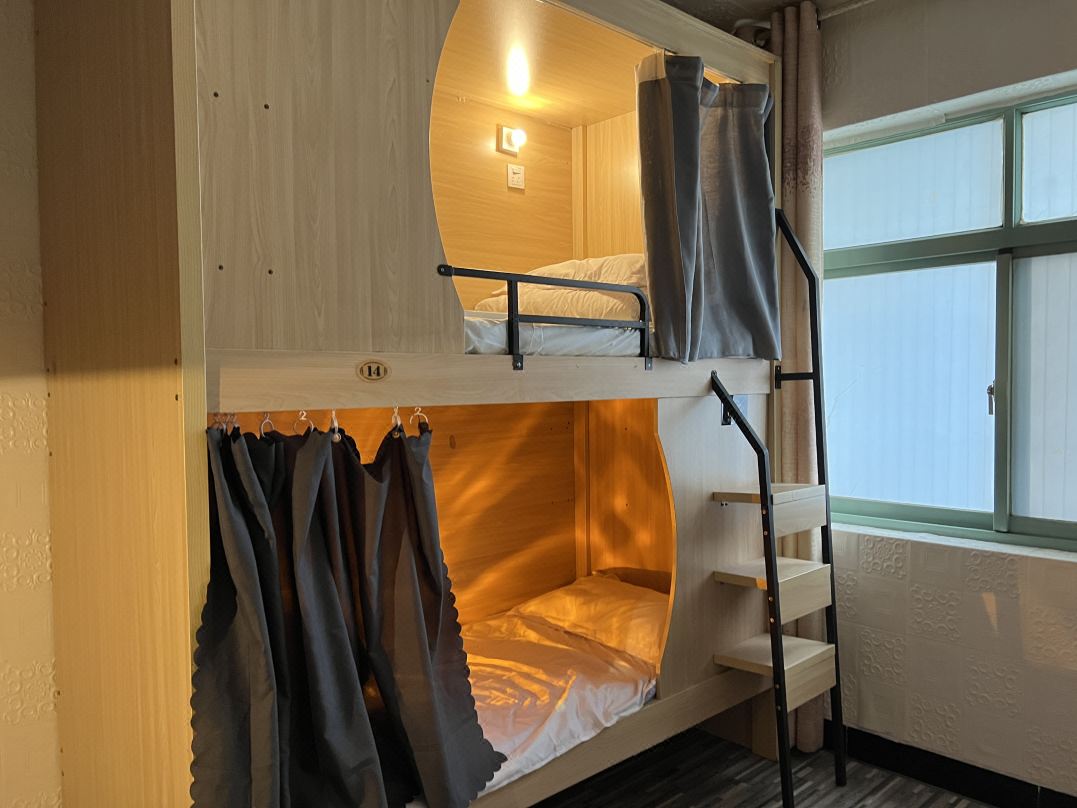 Ximo Hostel (Guiyang Fountain Pool Subway Station Taiping Road Internet-famous Street)