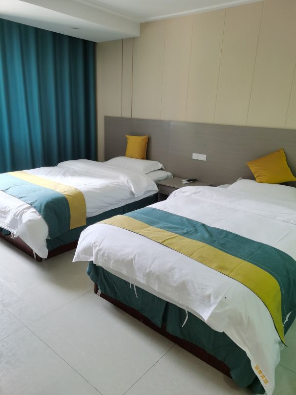 Gucheng Lijing Business Hotel