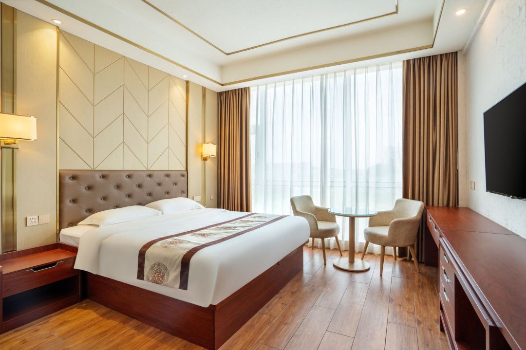 GANGFENG BUSINESS HOTEL