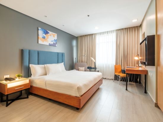 Greenhills Elan Hotel Modern - Tap to explore photos