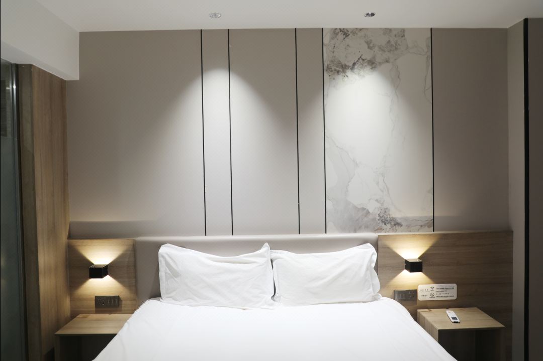 Lejia Hotel (Bazhou Shengfang International Furniture Expo City)