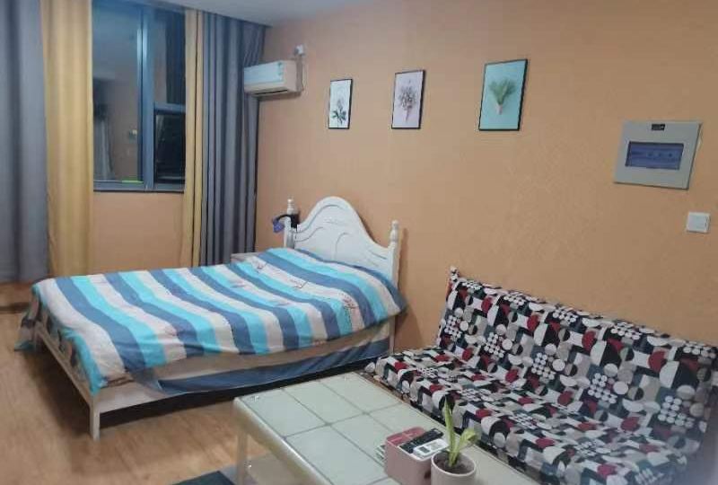 青年的民宿(通达财富广场店)