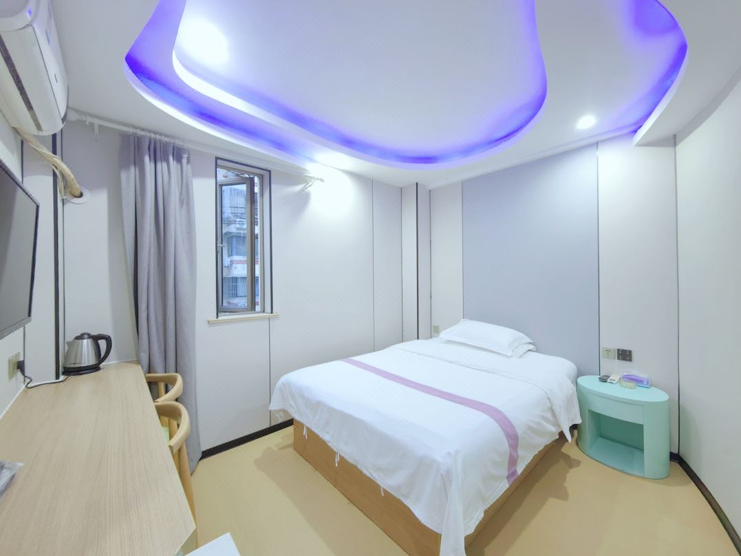 Dream of rain theme hotel