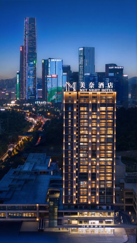 MET NIGHT HOTEL
