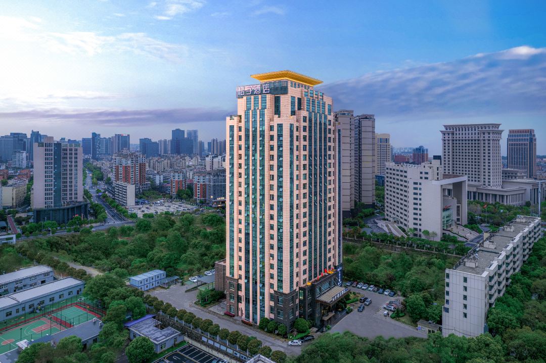 Orange Hotel Nanchang Honggutan (Lushan South Avenue Metro)