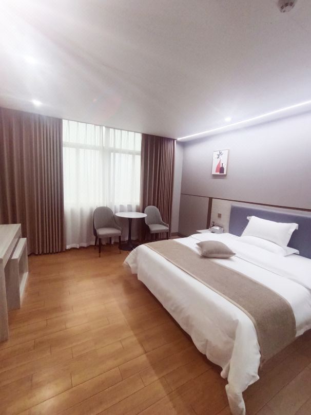 Blue Bay Hotel (Xinhui Meige)