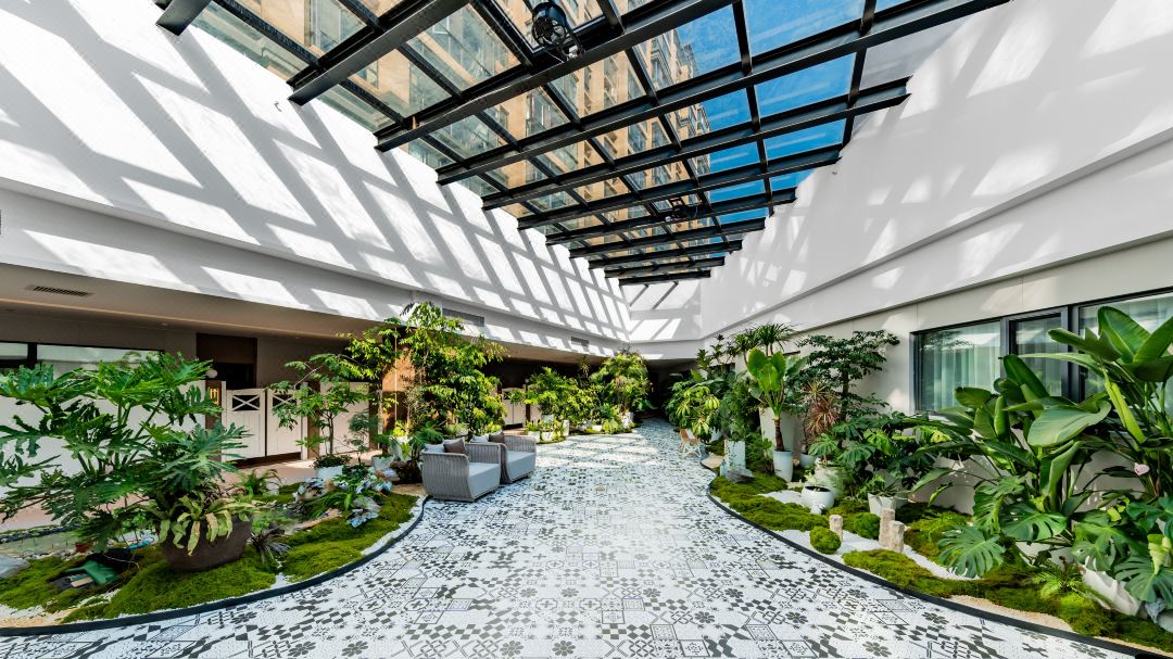 Four Seasons Garden Hotel