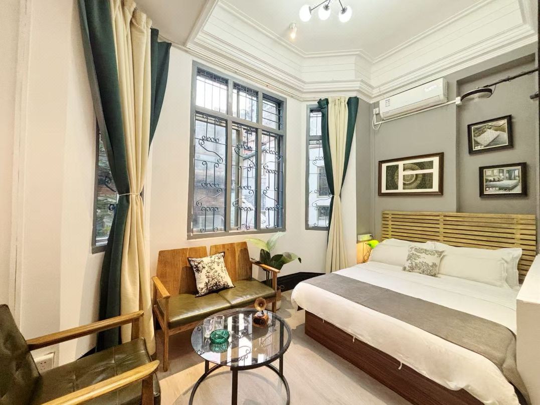 Yinian Hostel