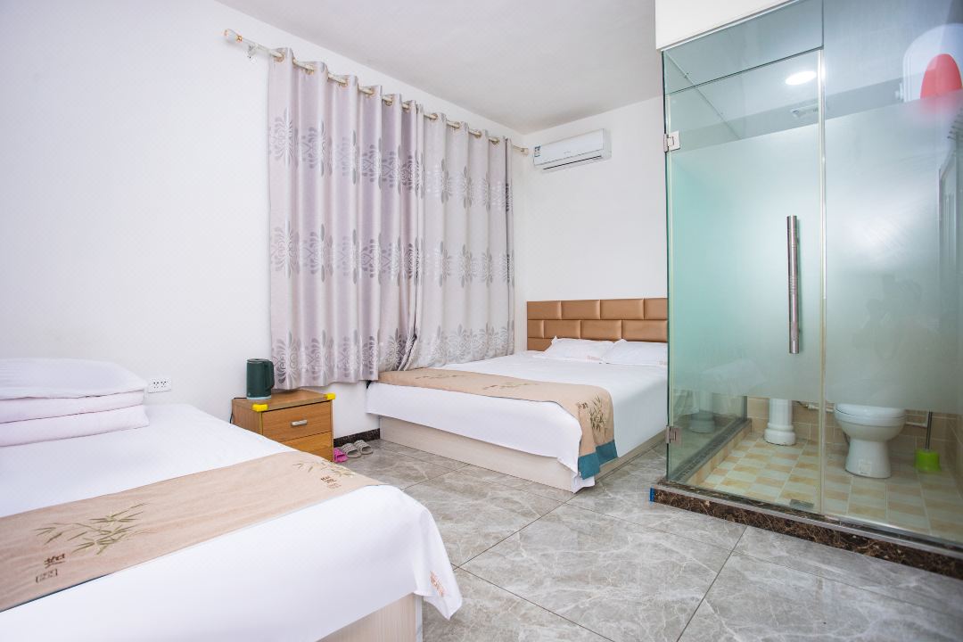 Lake Jingpo Liangjia Farm Stay