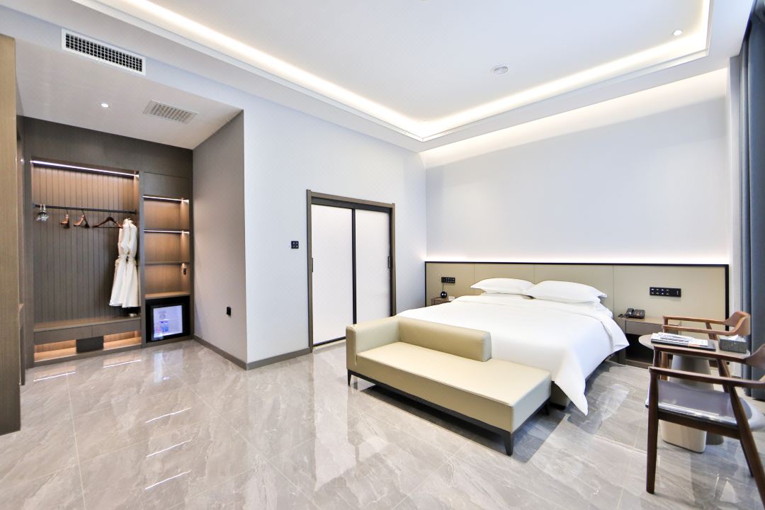 Low Hot Spring Bathing Smart Homestay (Yanji Changbai Shandong Road)