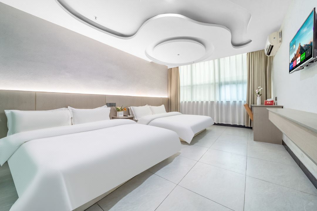 Yijia Hotel (Zhenjiang Jiangsu University)