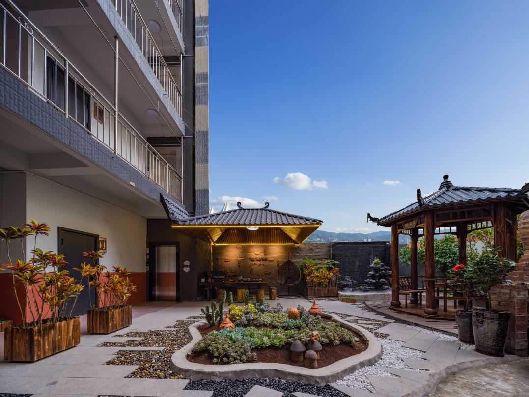 Xishuangbanna Jinghong Qiyuan Courtyard