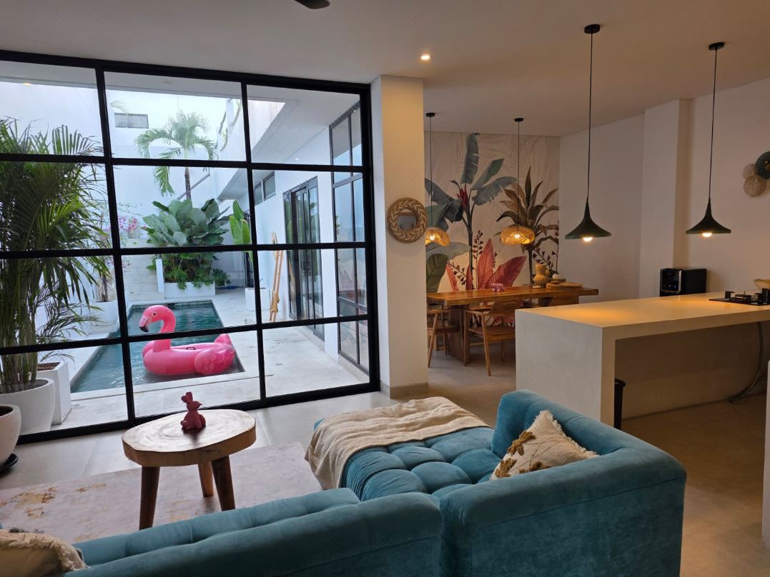 Villa Vivid
