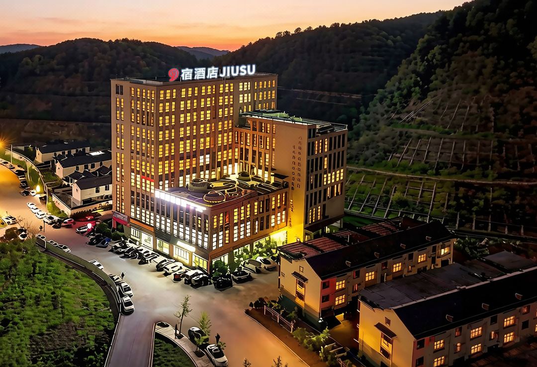 9Su Hotel