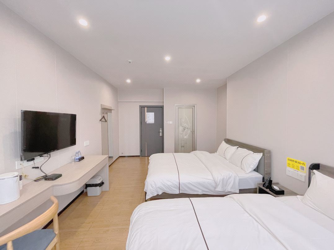 Zhongshan Tongle Hotel
