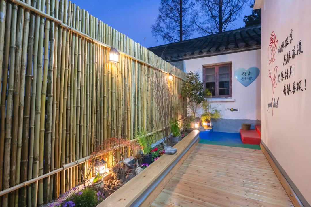 Tang Yin Lakeside Courtyard (Suzhou Railway Station Branch)