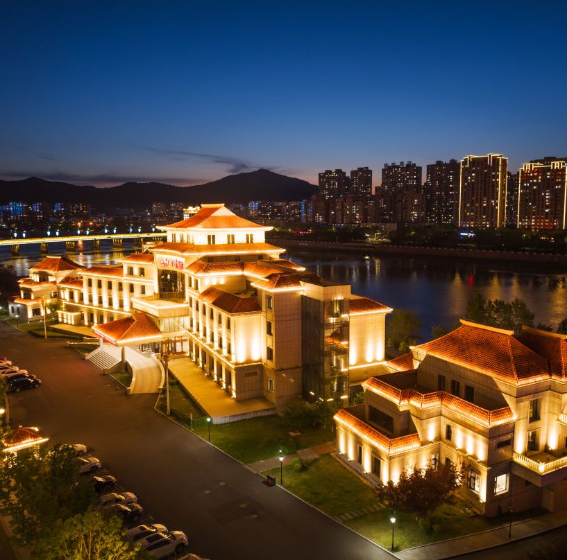 JIANGNAN HOTEL