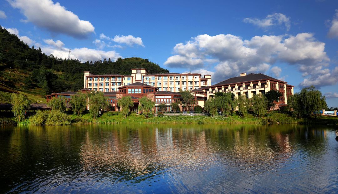 Baizhi Mountain Hotel