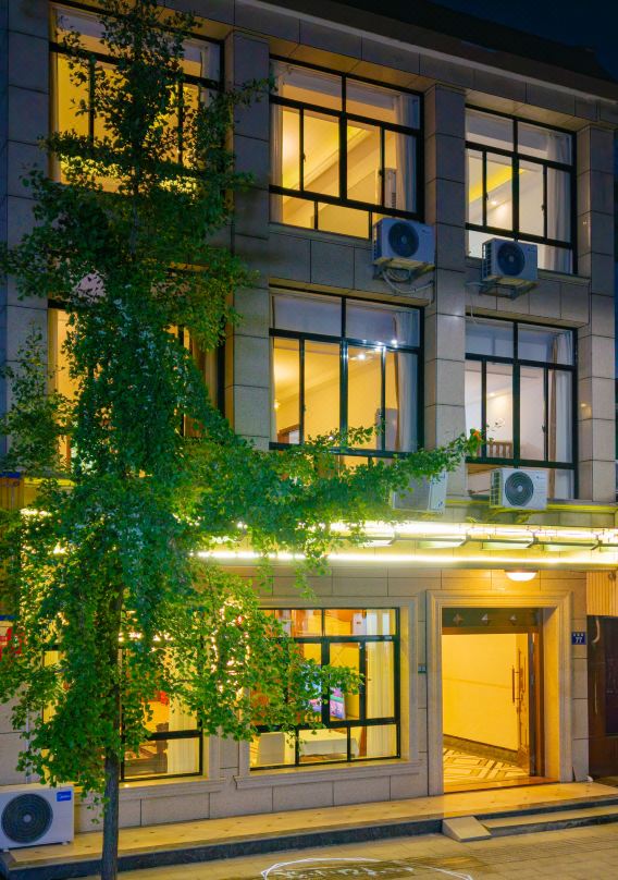 Tonglu Xinyi small building B&B