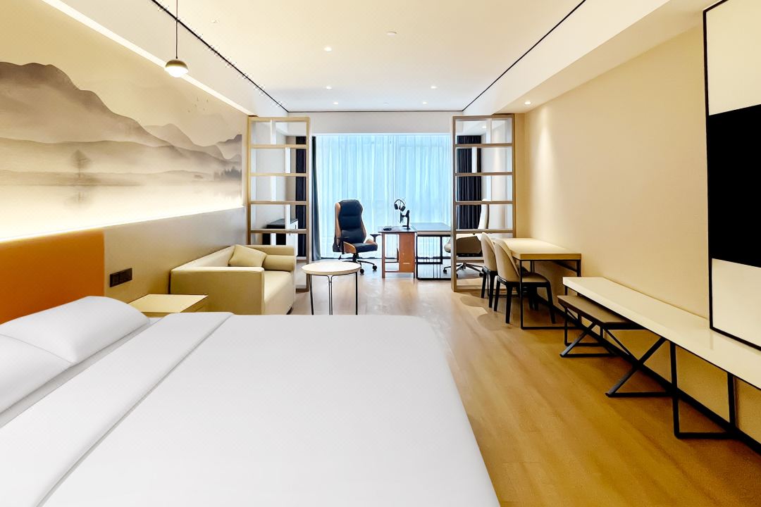 Jingfang E-Sports Hotel (Nantong Suxitong Industrial Park)