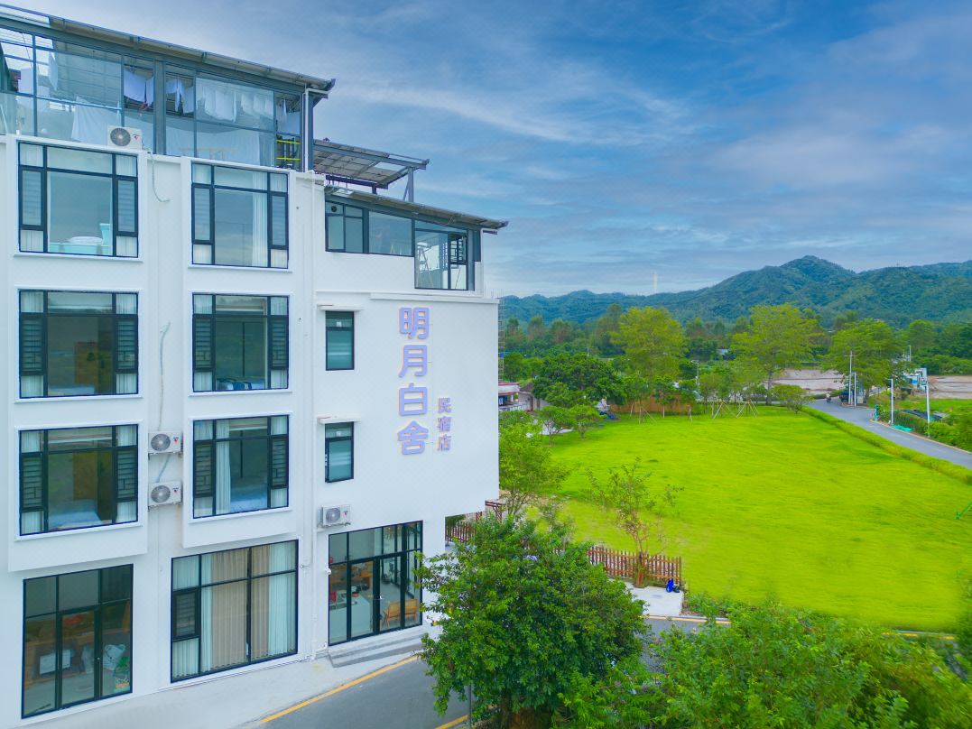Zhuhai Mingyue Baishe B&B (Nazhou Village)