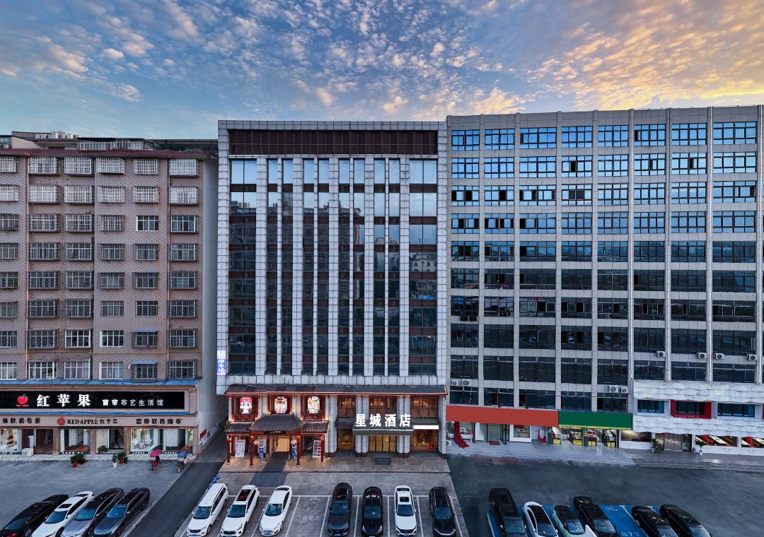 Xincheng Hotel (Government of the People's Republic of China on Chen Yuanguang Avenue)