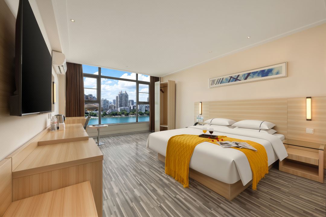 City Comfort Inn Hotel (Liuzhou Wuxing Pedestrian Street Yintai City)