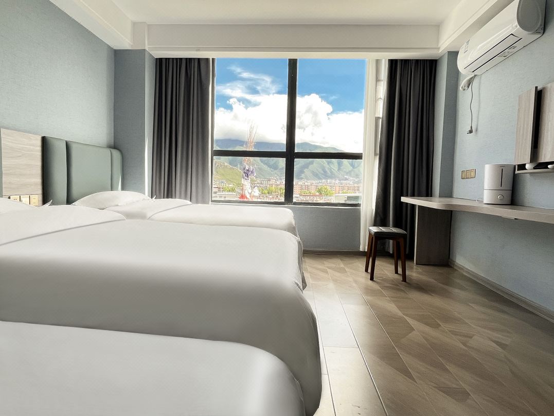 Lhasa Yudong Holiday Hotel (Jokhang Temple Branch)