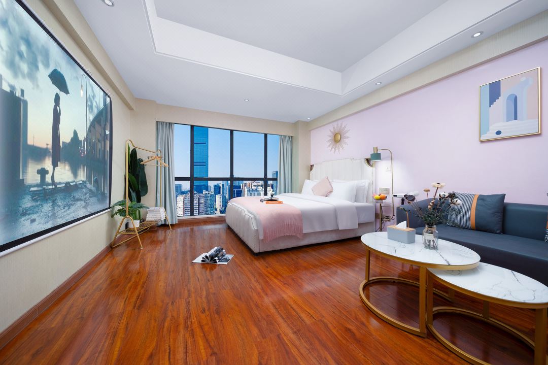 Yumi Yige Hotel (Changsha Wuyi Square IFS Store)