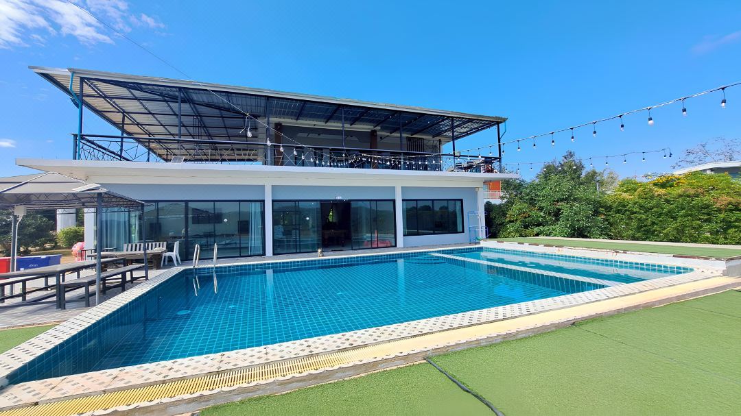 Lsarl Pool Villa