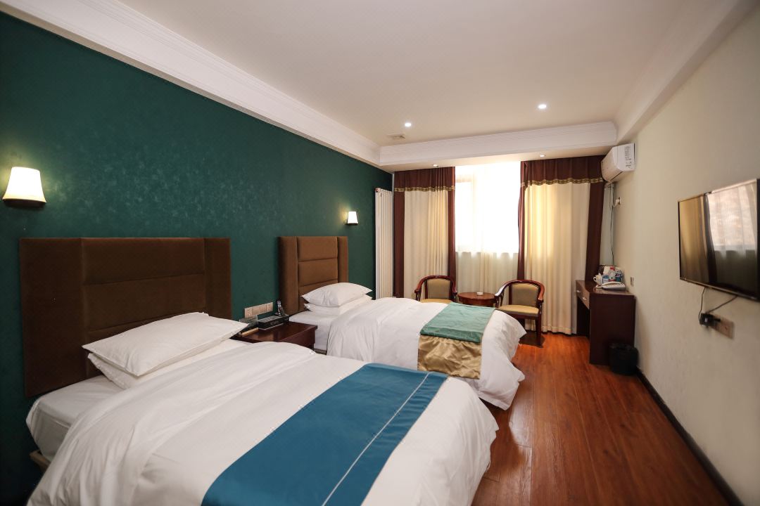 Huixian Jiayuan Grand Hotel