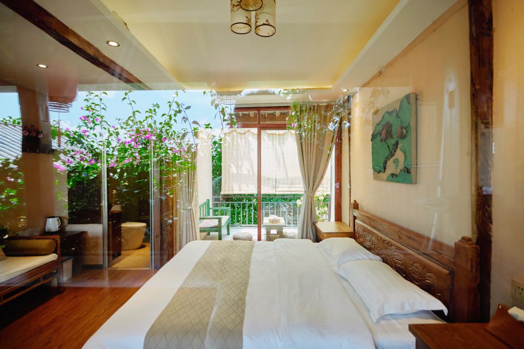 Lijiang Shuhe Old Town Yafei Snow Mountain Dream Homestay