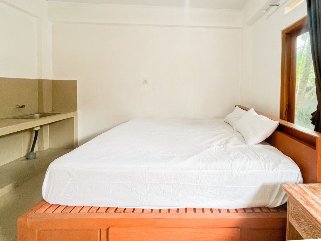 Soka Asri Guest House near Bali Zoo RedPartner