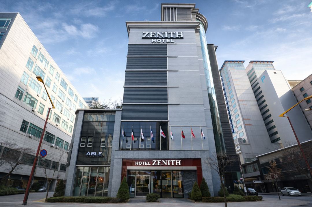 Hotel Zenith
