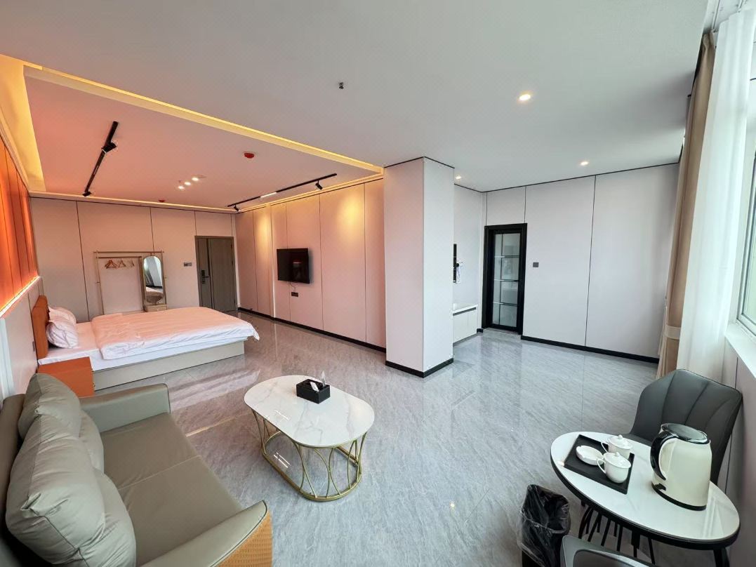 Yilv Youpin Apartment (Wanyi Plaza Store)