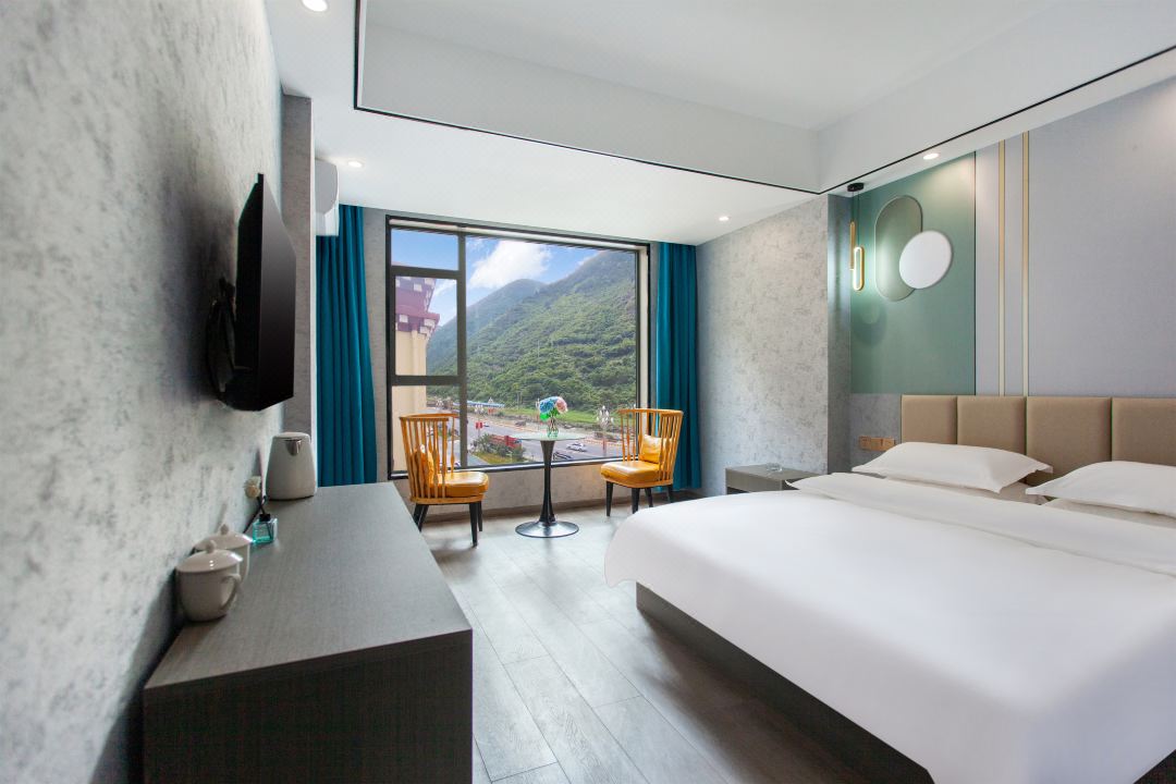 Kangding Shiguangli Holiday Hotel