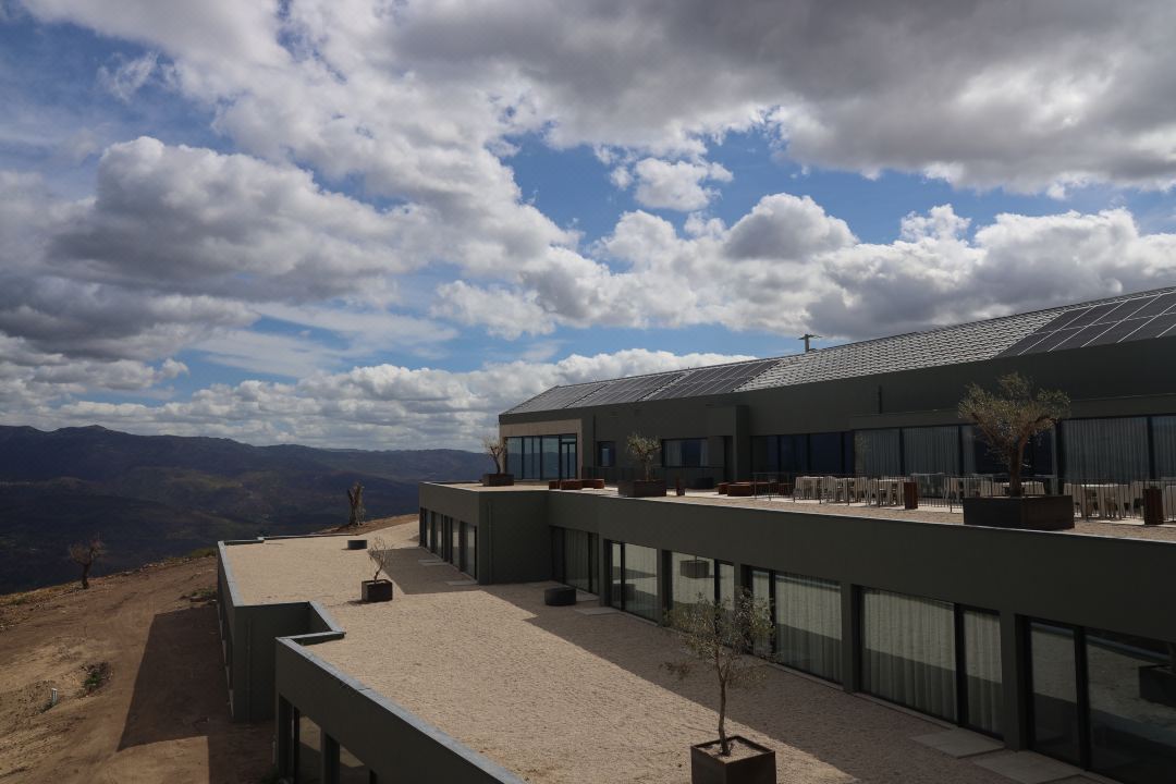 Mezio National Park Hotel
