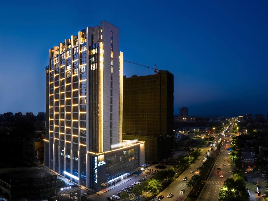 Campanile Hotel (Guilin Lingui Wanda Two Rivers Airport Branch)