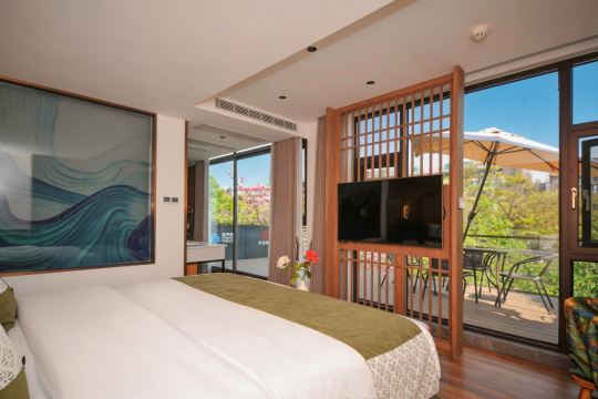 Miaoyang Tribe Health & Wellness Resort Hotel