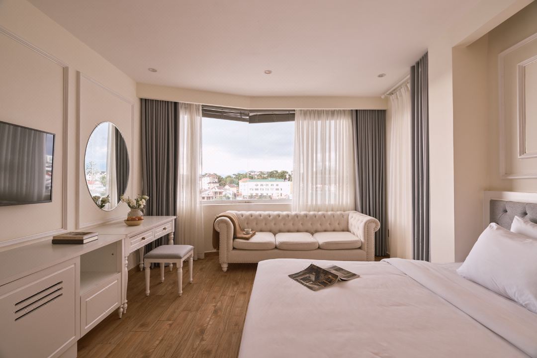 Nature Hotel - Pham Hong Thai