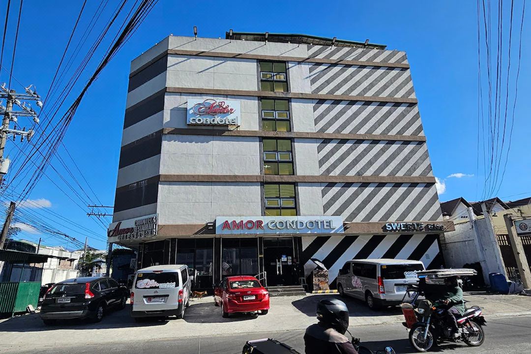Aimor Condotel near SM City Clark