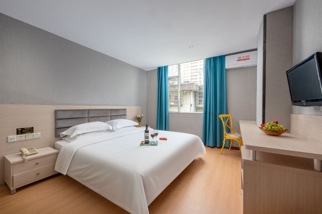 Junle Hotel (Guangzhou Zoo Metro Station)