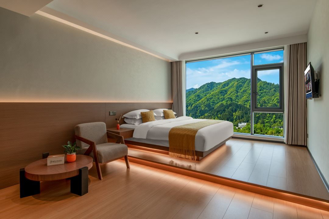 Spring Breeze Ten Miles Homestay