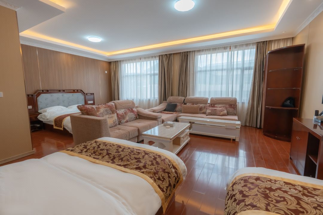 Sacred Realm Langmu Hotel